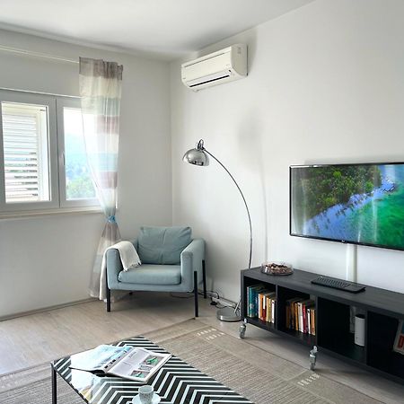 Apartments Sea & Sky Stari Grad  Bagian luar foto