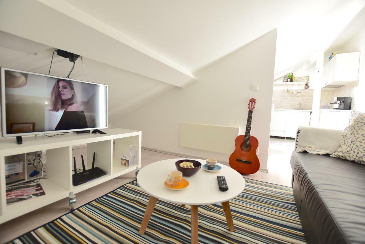 Apartments Sea & Sky Stari Grad  Bagian luar foto